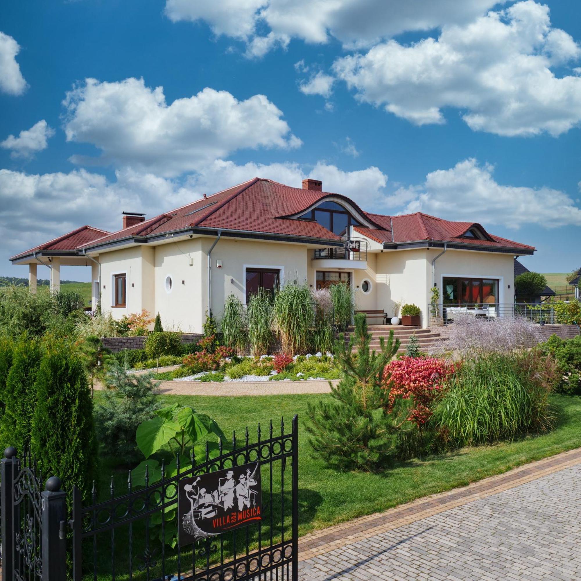 Villa Pro Musica - Opcja Sniadania Lębork Buitenkant foto