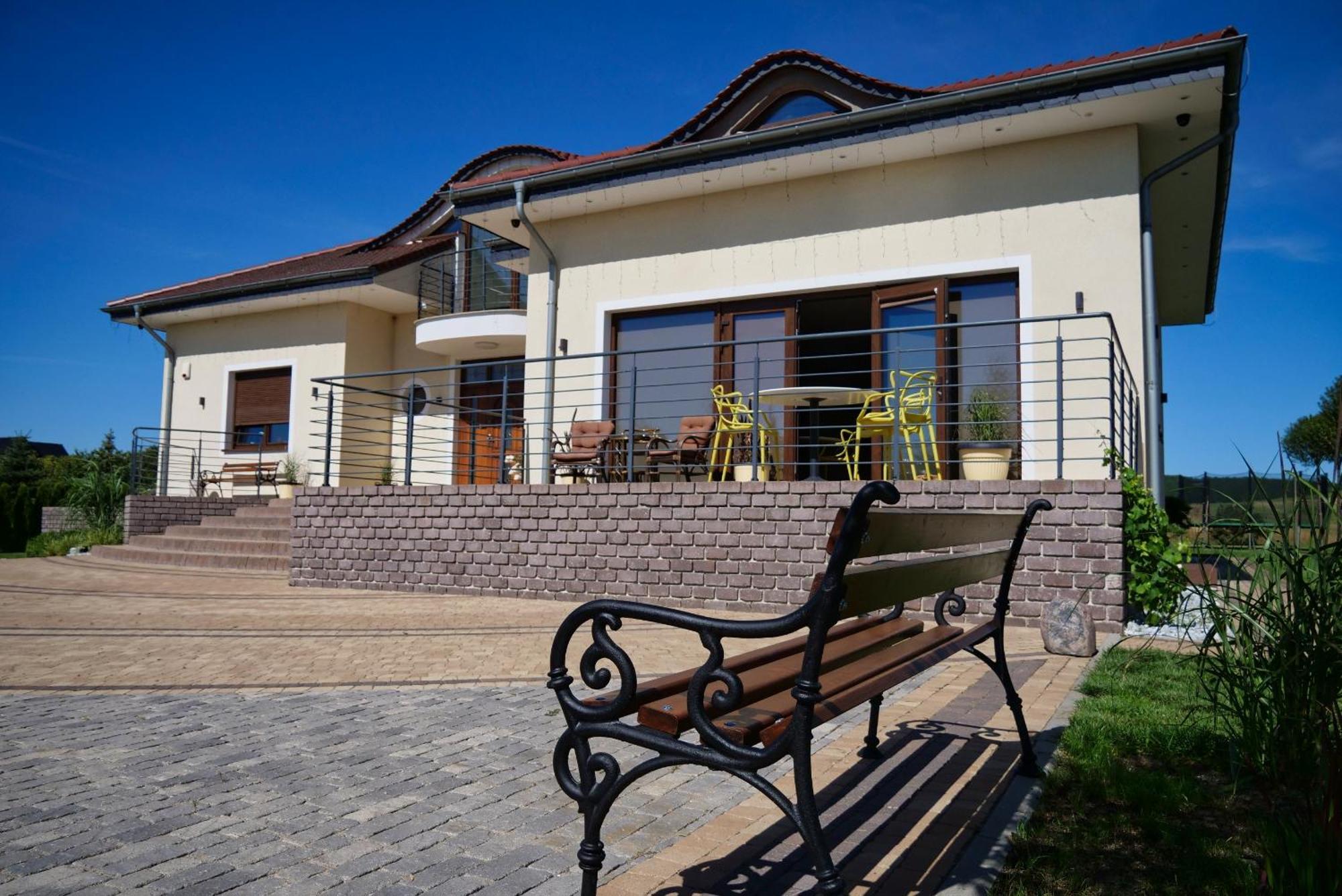 Villa Pro Musica - Opcja Sniadania Lębork Buitenkant foto